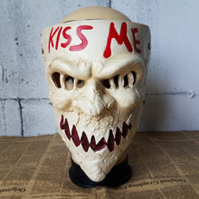 Load image into Gallery viewer, Kiss Me